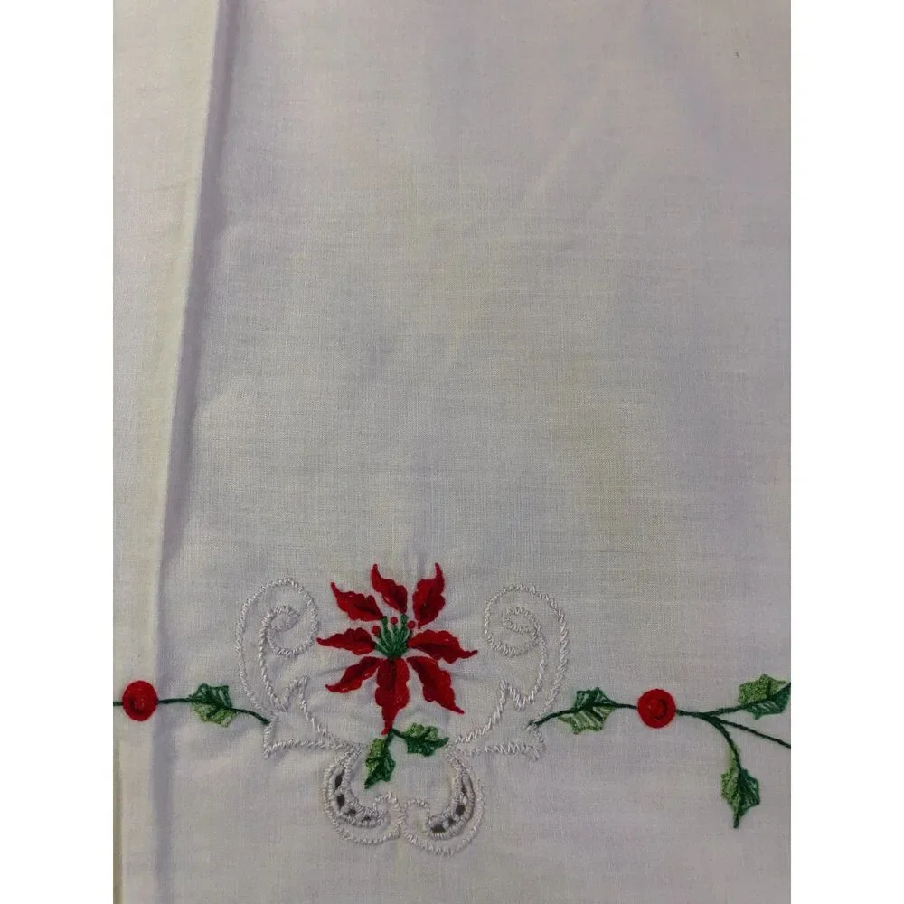 Vtg 70s Christmas Poinsettia Cutwork Tablecloth 48